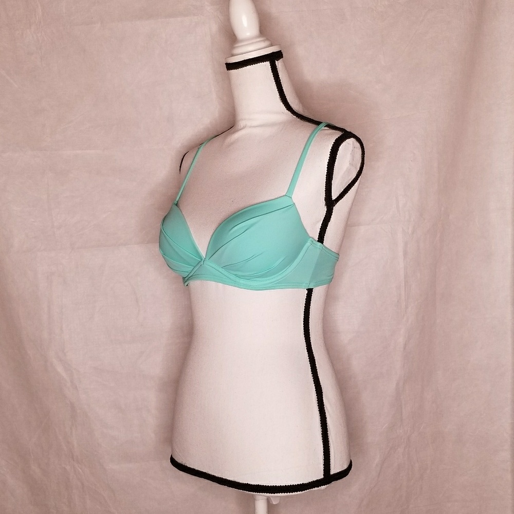 NWOT Victoria's Secret Bikini Top Adjustable 34B - Picture 7 of 8